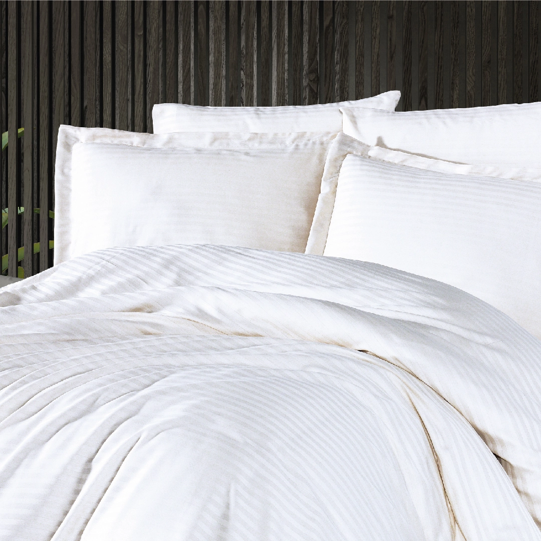 Posteljina ( Damast saten stripe ) – BIJELA